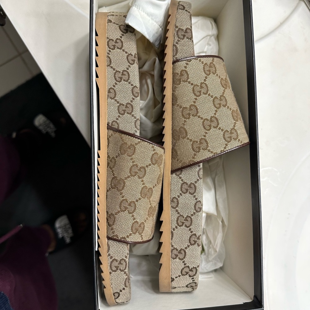 Women’s Gucci sandal. Was worn twice and looks like new